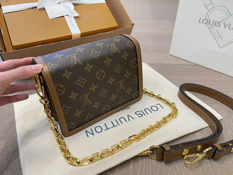 Louis Vuitton Mini Dauphine Autres Toiles Monogram 25Cm M45959 view 9