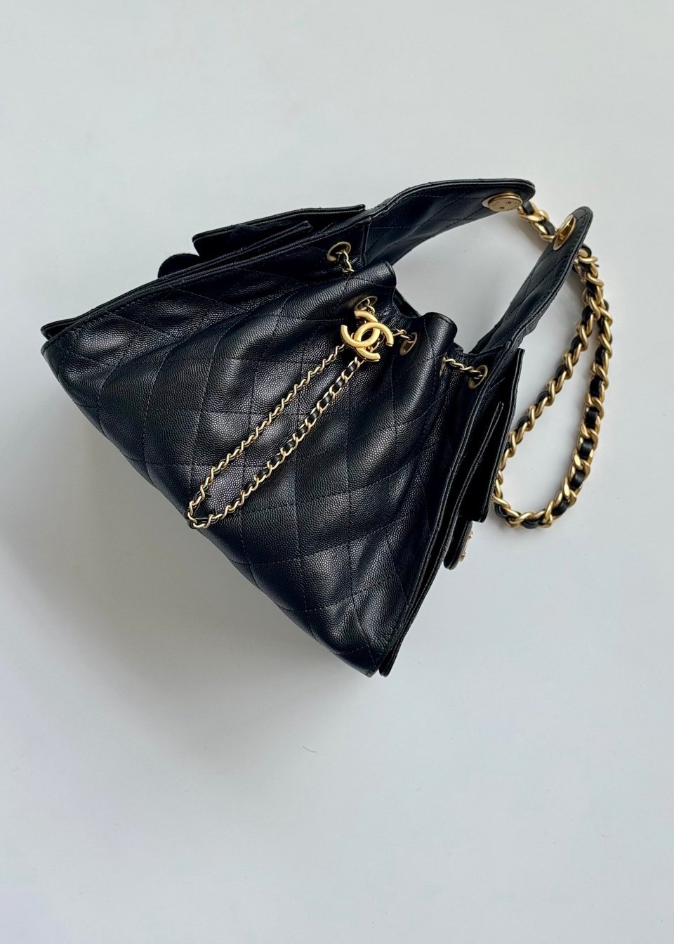 Chanel crossbody bag 25 Small Handbag Grained Calfskin &amp; Gold-Tone Metal Black 30cm/11.8in view 9