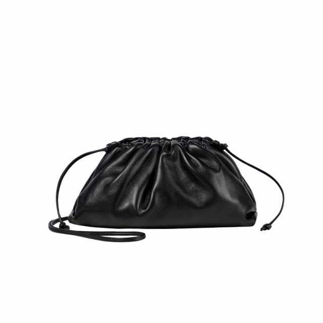 Bottega Veneta Mini The Pouch Leather Clutch In Black 22Cm
