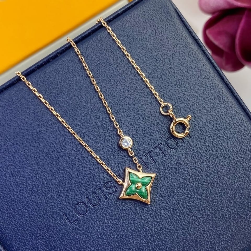 Louis Vuitton Color Blossom Bb Star Necklace Green Q93894 view 3