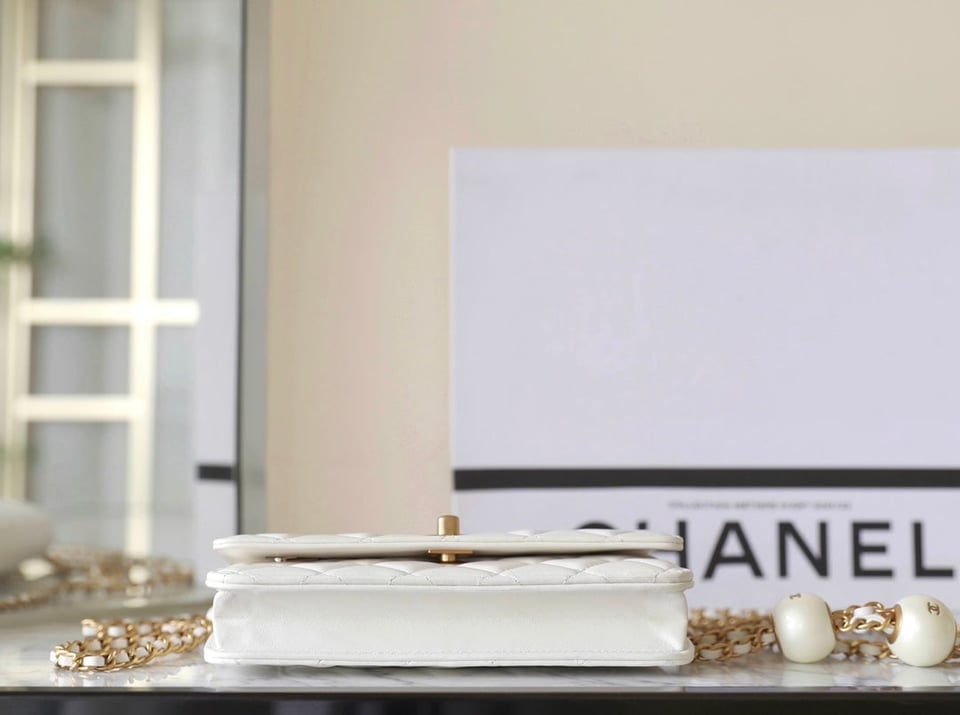 Chanel 24S Woc 19Cm White Calfskin Pearl Ball view 6