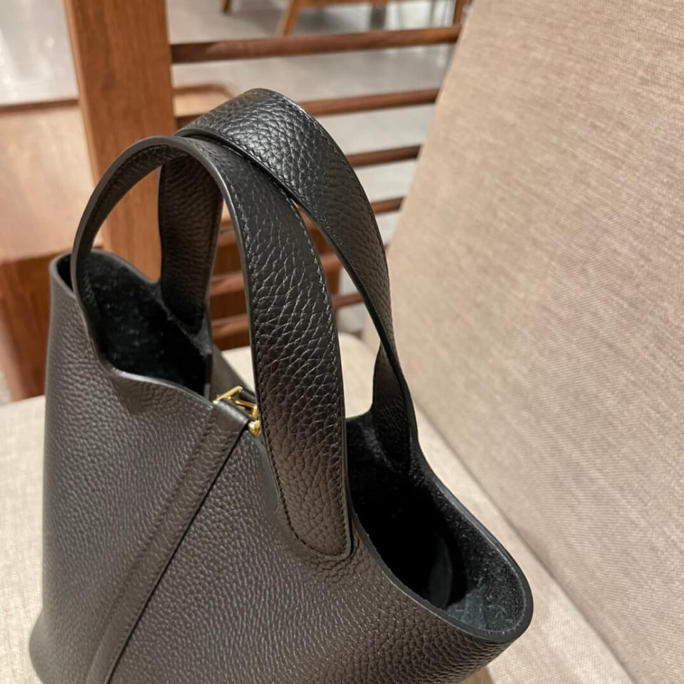 Hermes Picotin Lock Bag In Taurillon Clemence Noir Black 22Cm view 9