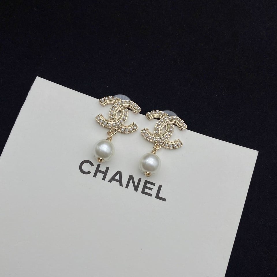 Chanel Cc Pearl Gold Earrings view 3