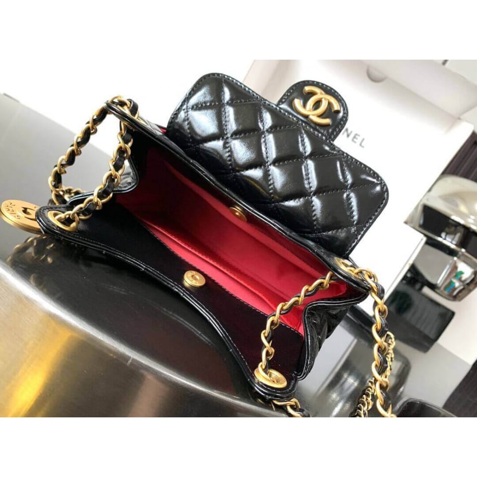 Chanel Small Hobo Bag in Shiny Crumpled Calfskin 19cm/7.5in view 10