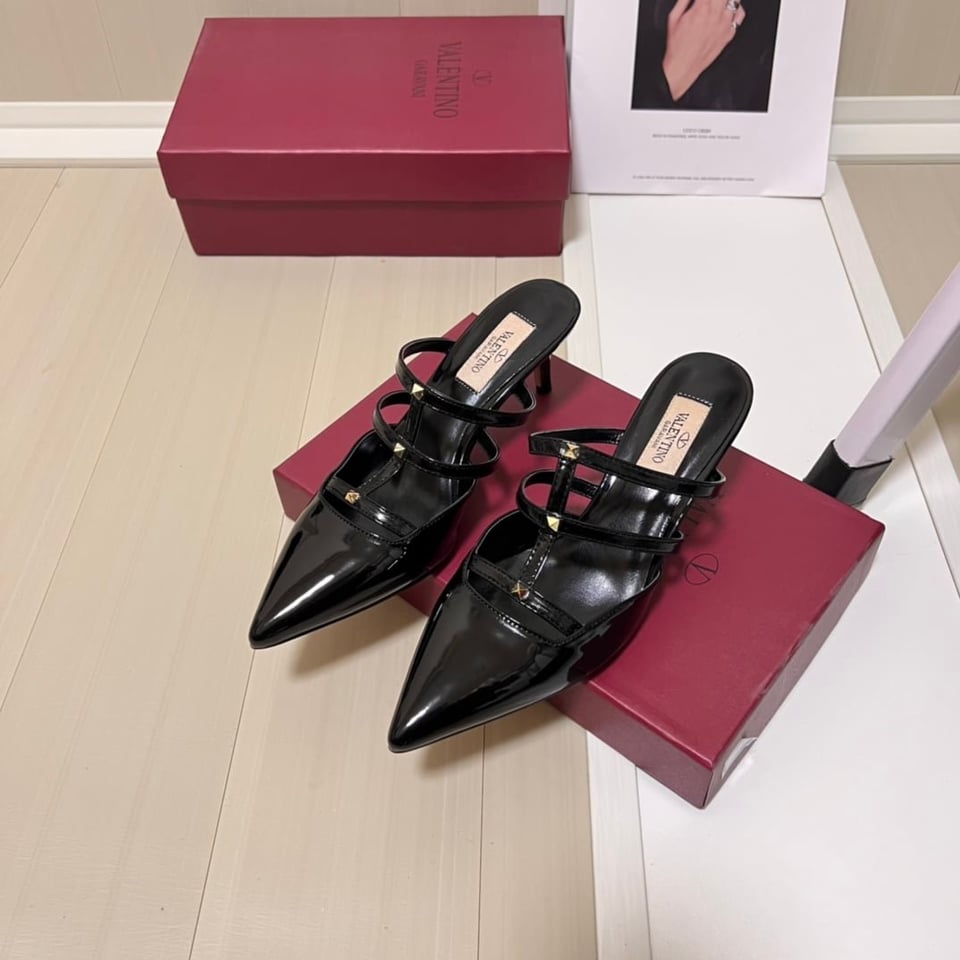 Valentino Garavani Rockstud Wispy Mule In Calfskin Black view 4