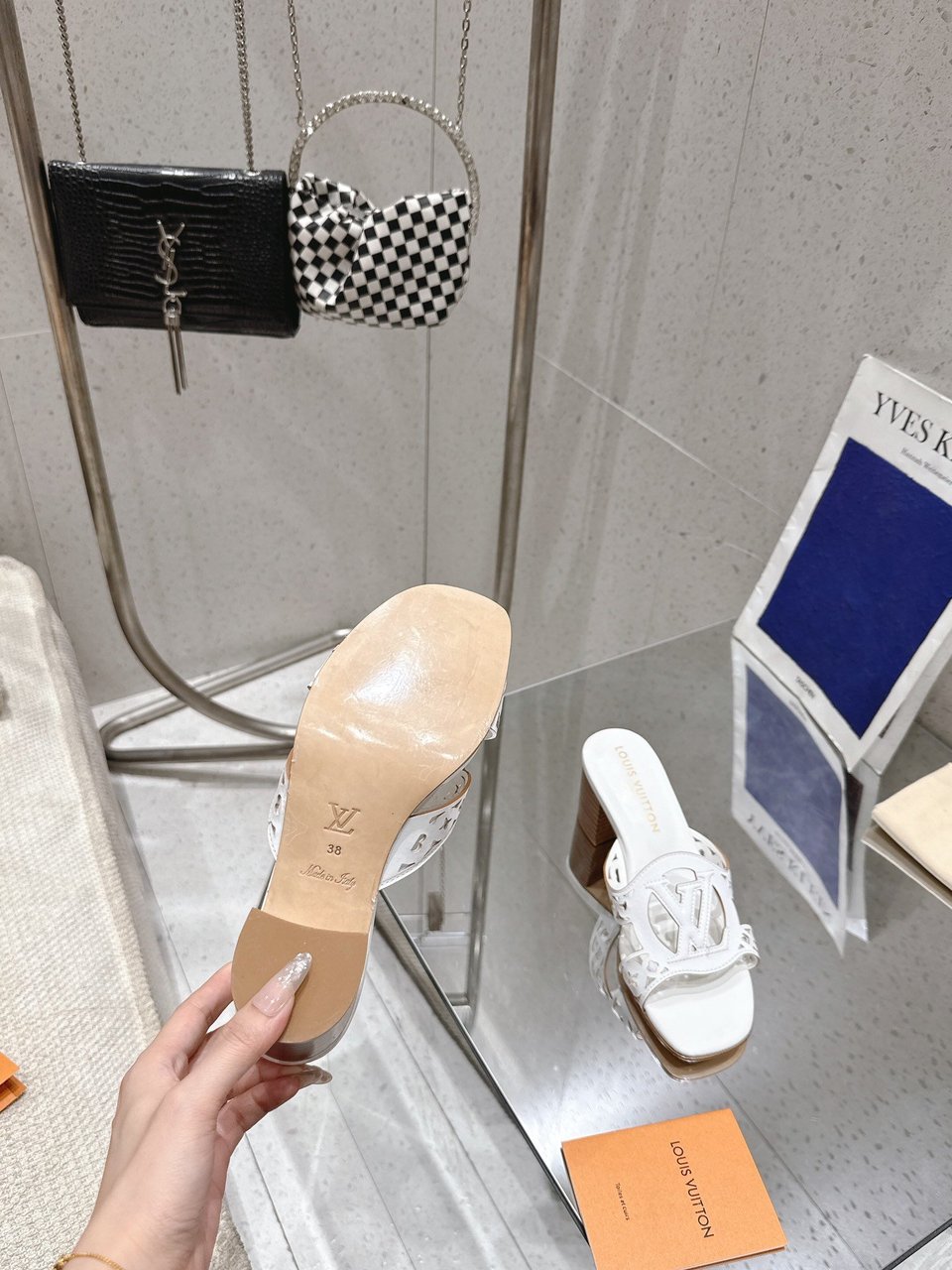 Louis Vuitton LV Isola Flat Mule White Women – 5.5cm Heel / 2.17in view 6