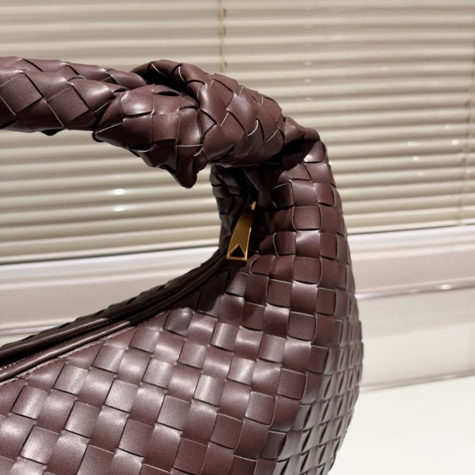 Bottega Veneta Classic Jodie Bag In Fondant 49Cm view 4