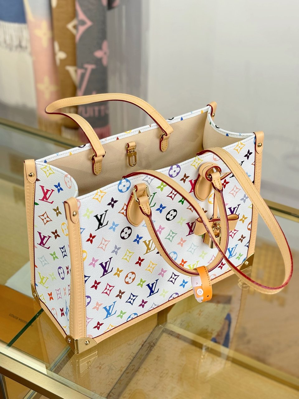 Louis Vuitton x Takashi Murakami LV x TM OnTheGo MM Multicolored Bag M13079 35cm/ 13.8in view 9