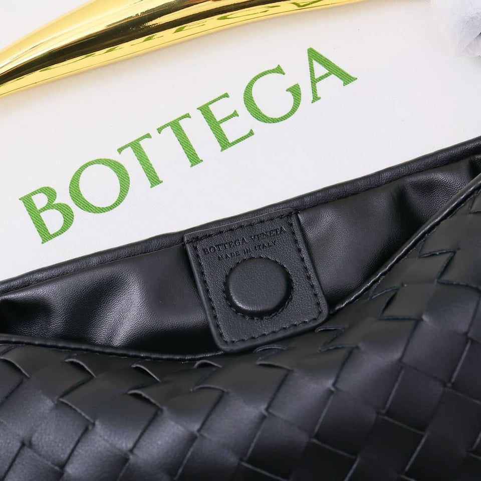 Bottega Veneta Sardine Handle Bag Black 33Cm view 7