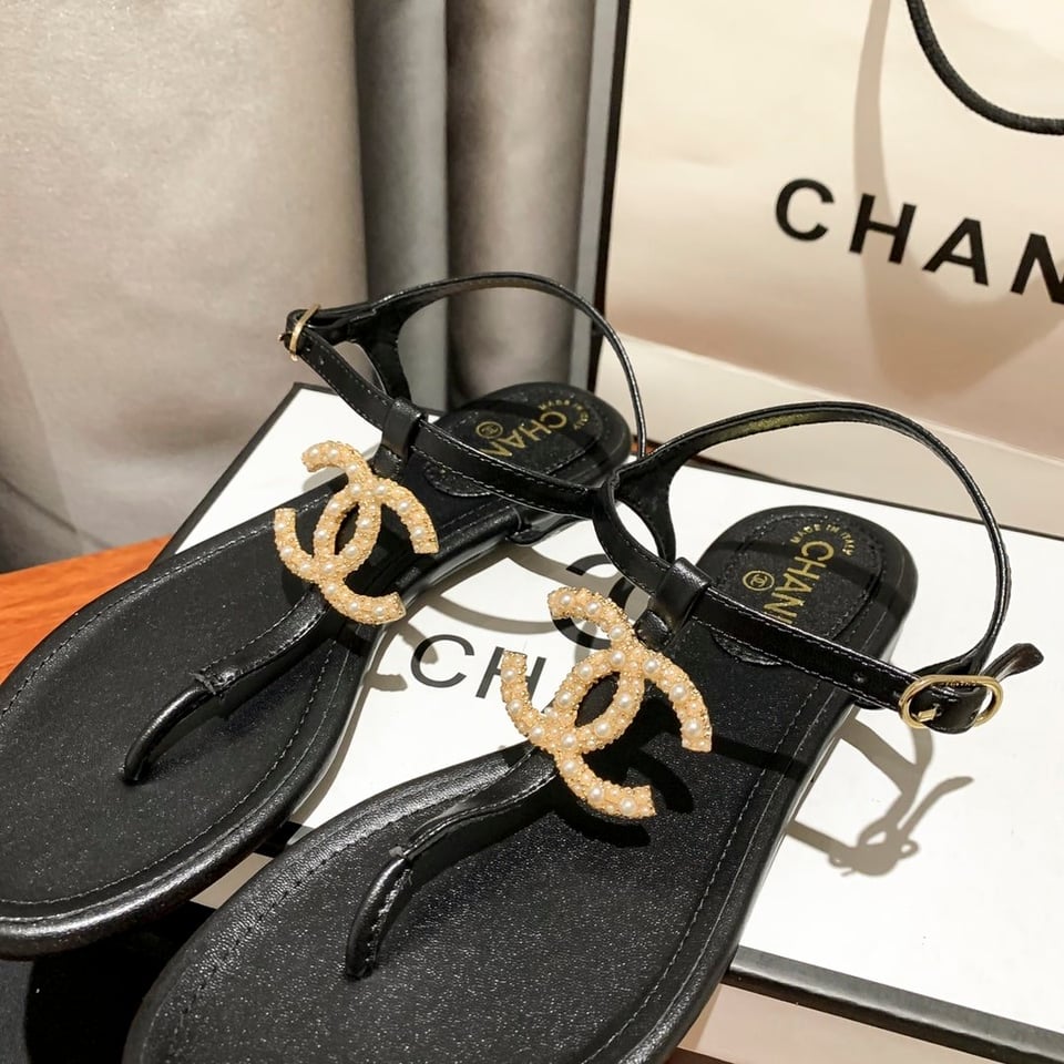 Chanel Gold Pearl Cc Logo Thong Sandals Black view 7