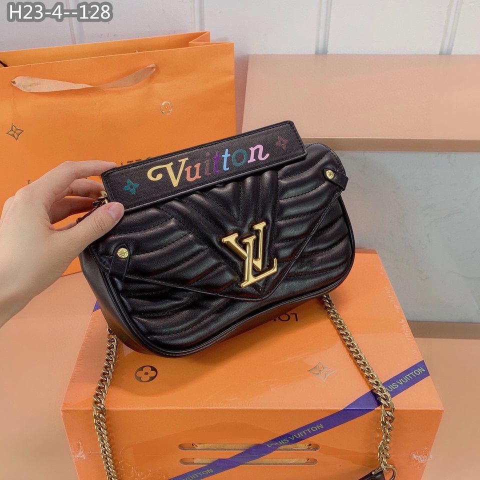Louis Vuitton New Wave Chain Bag Black 25Cm M55206 view 4