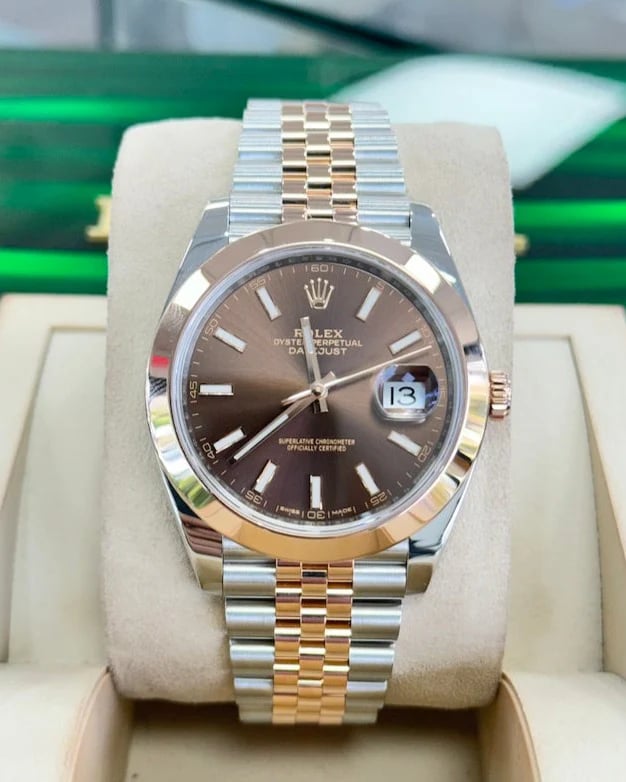 [Superclone] Rolex Datejust 41mm Chocolate Dial Jubilee 126303 view 6