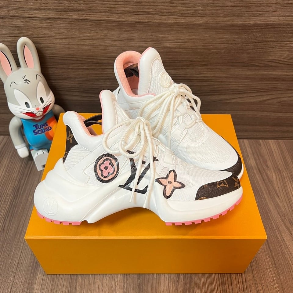 Louis Vuitton Lv Monogram Chunky Sneakers White view 4