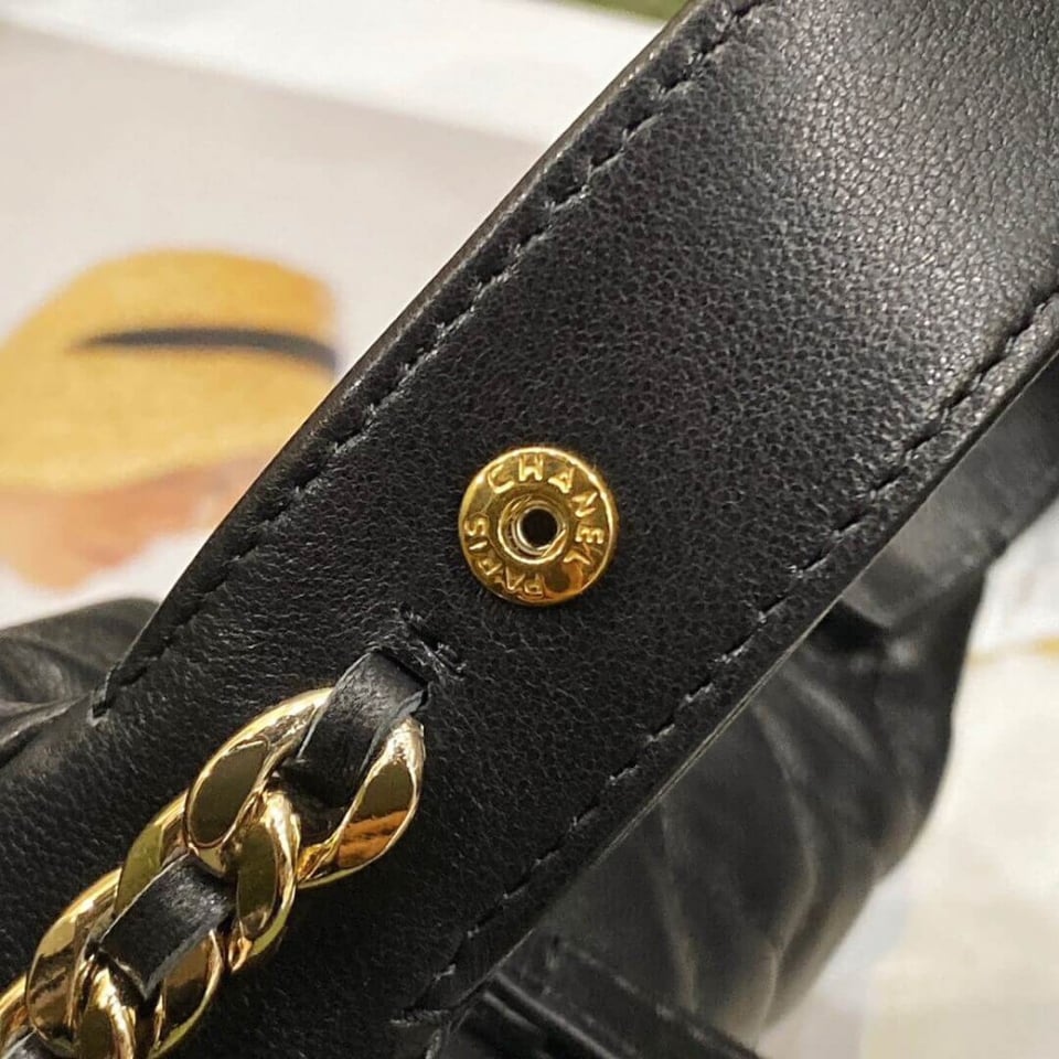 Chanel Lambskin Pouch Black 16cm view 14