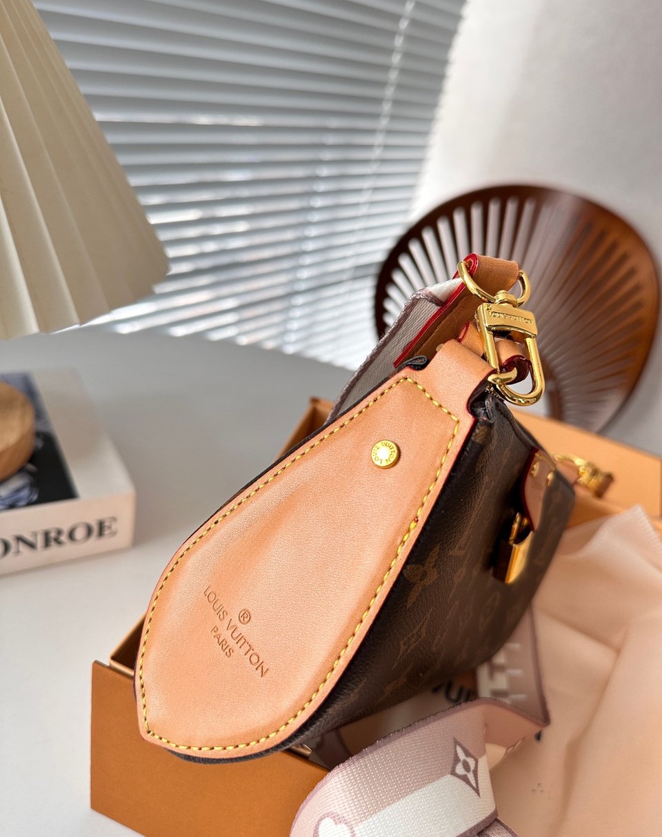 Louis Vuitton Pochette Tirette Monogram Canvas 23Cm M47123 view 8