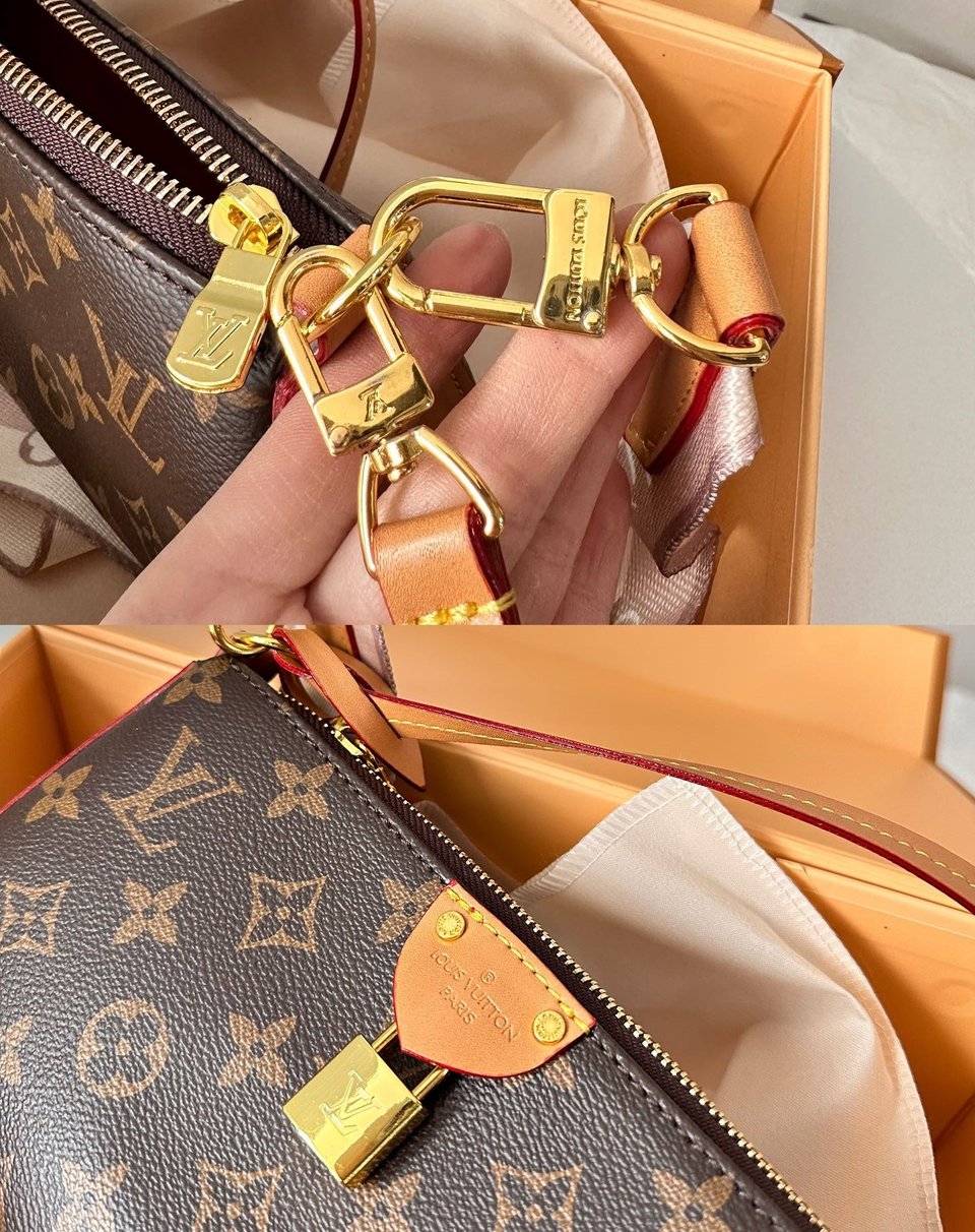Louis Vuitton Pochette Tirette Monogram Canvas 23Cm M47123 view 9