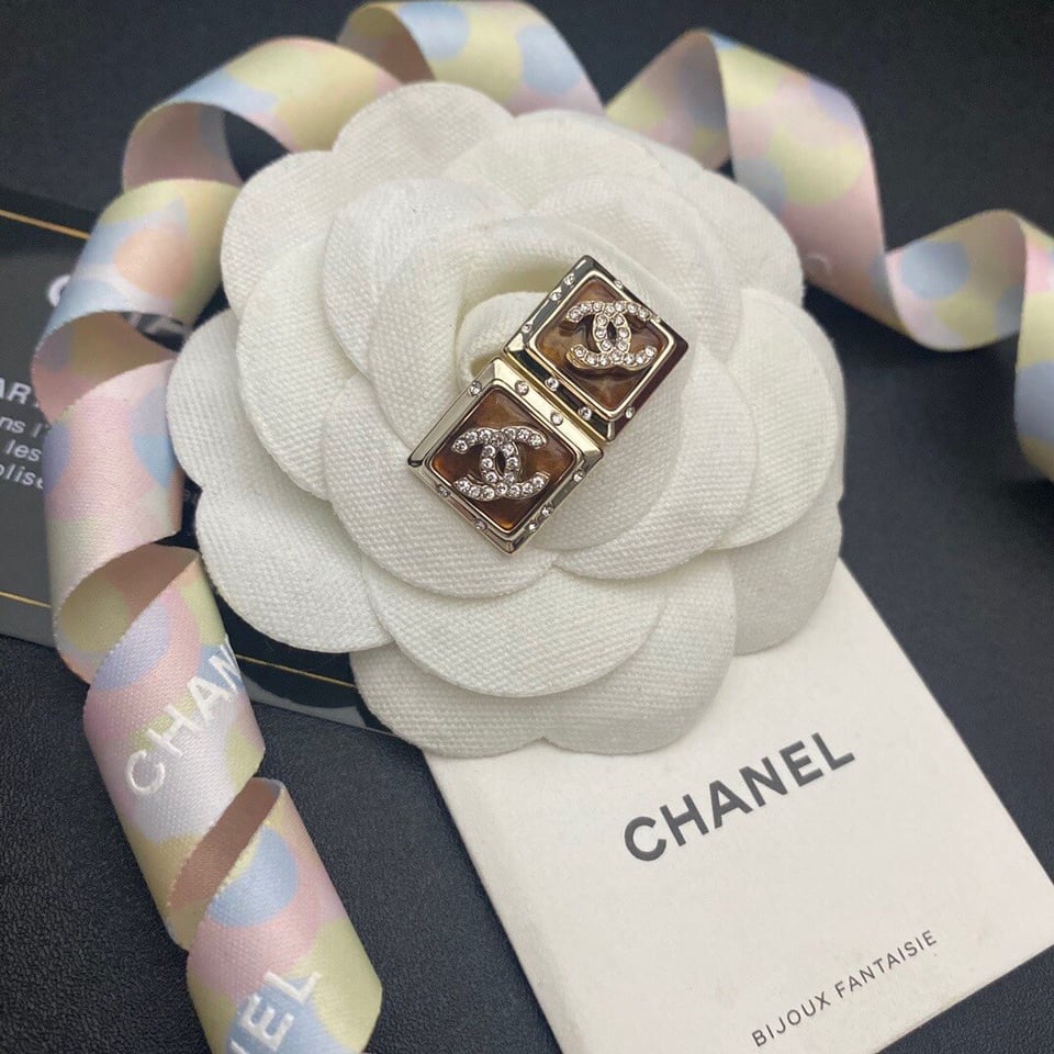 Chanel Cc Earrings view 4