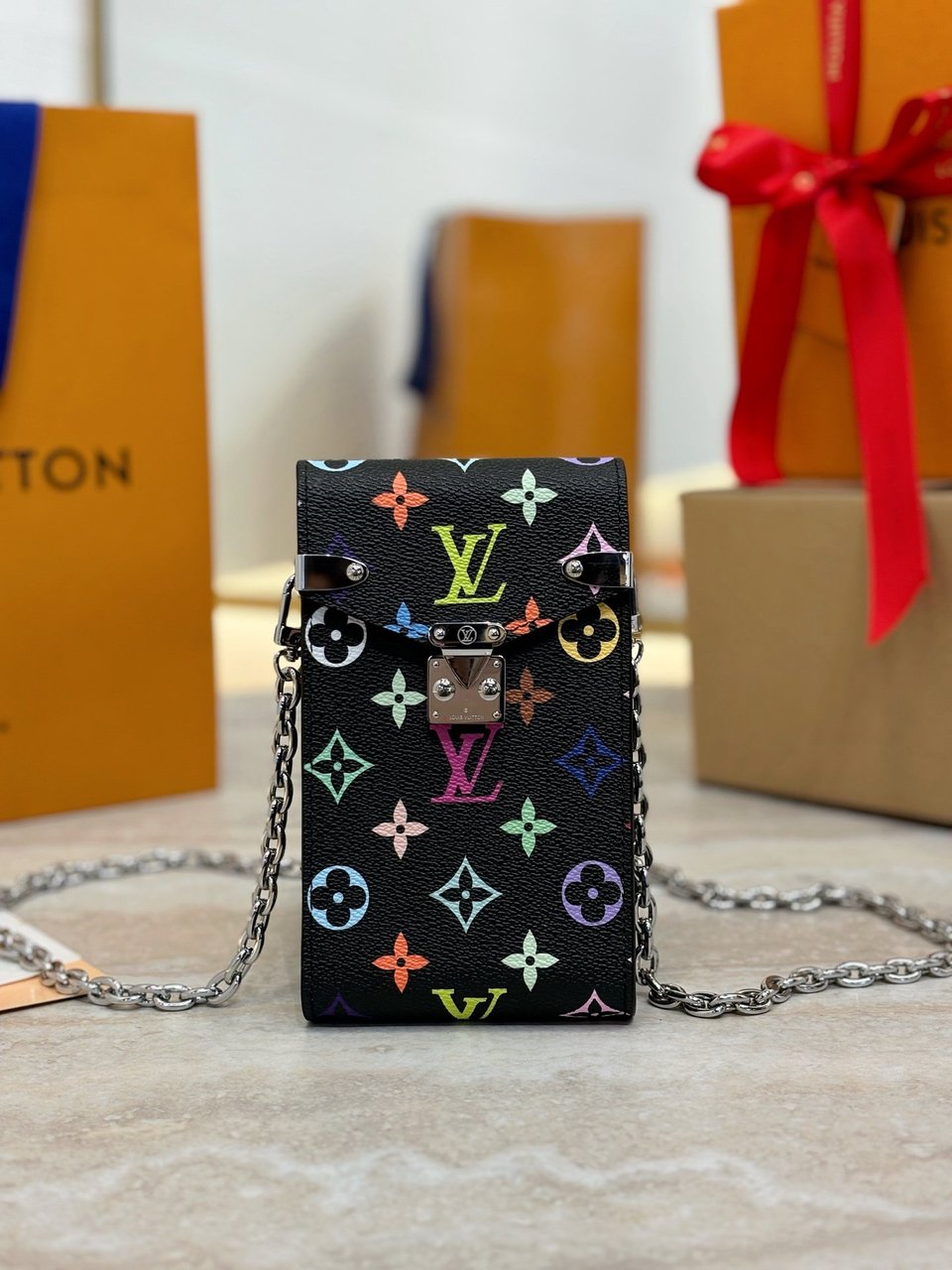 Louis Vuitton LV x TM Phone Pouch Métis M14098 17.5cm/ 6.9in view 3