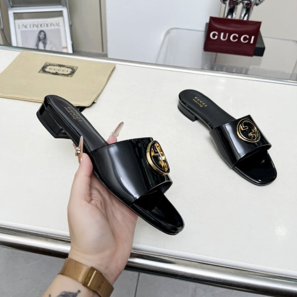 Gucci Women Round Interlocking G Sandal In Black view 4