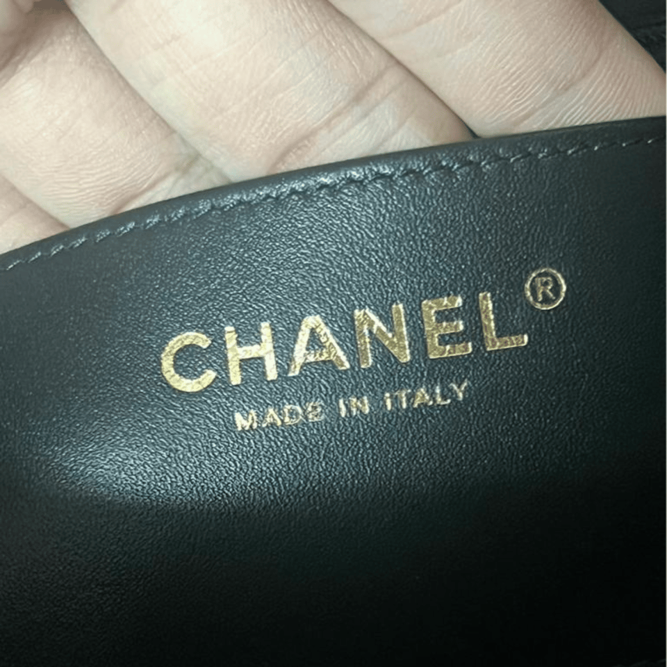 Chanel Hobo Shopping Bag Black – Gold Lambskin 38cm/15in view 13