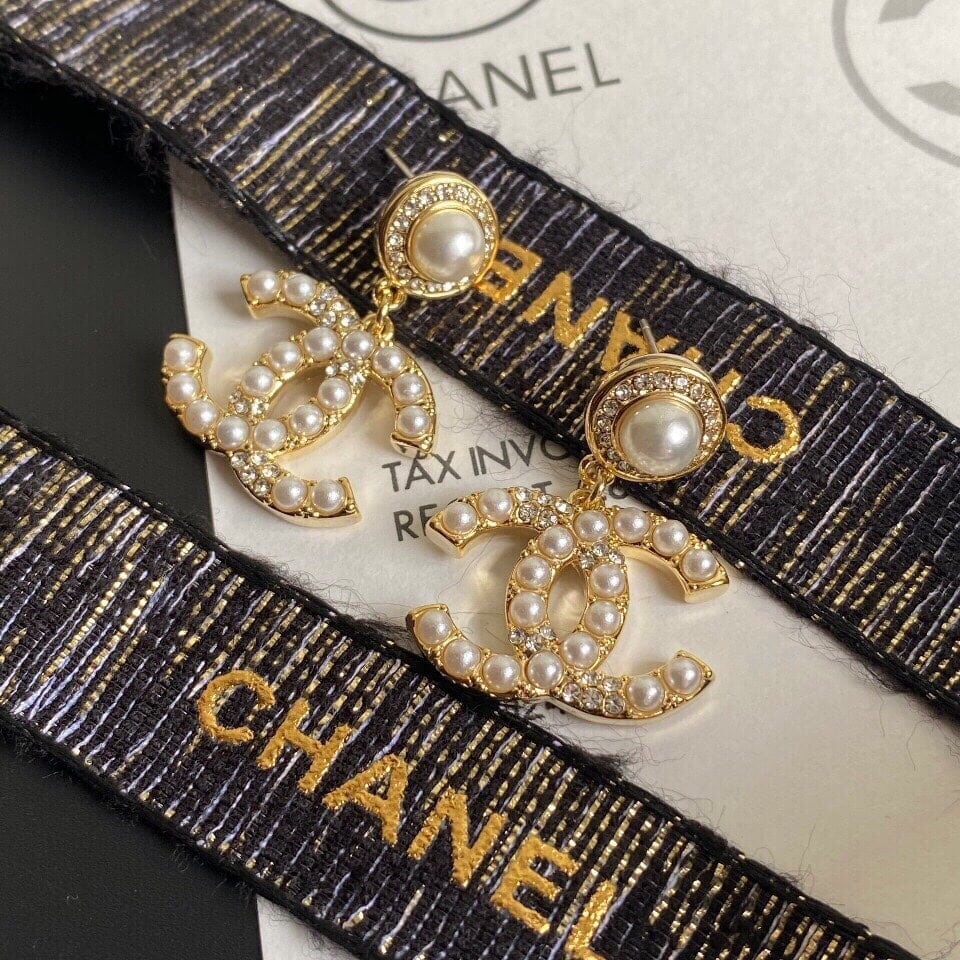 Chanel Cc Earrings view 4