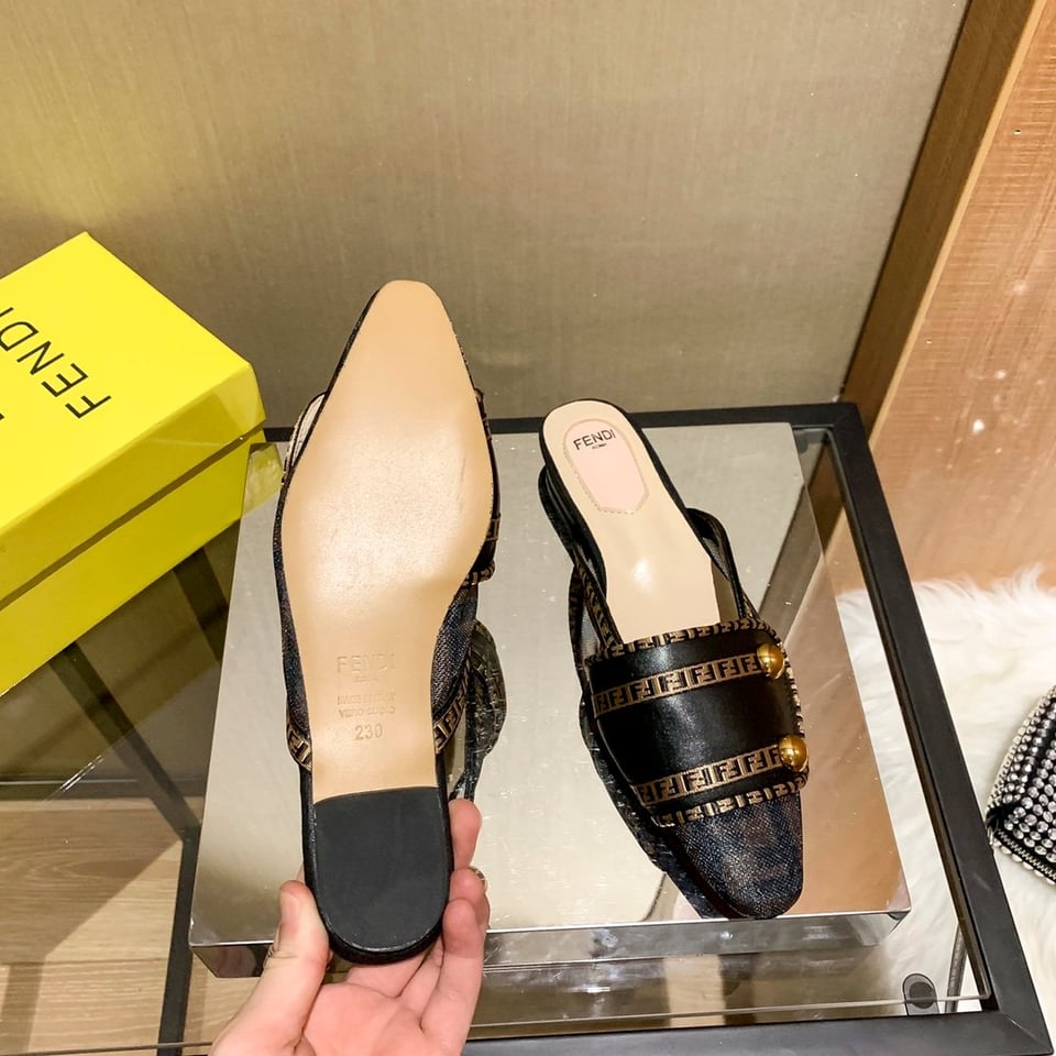 Fendi Ff Beige Strap Half Slippers Black view 3