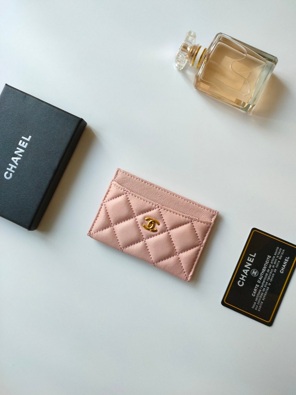 Chanel Card Holder 11.2 Pale Pink Grained Calfskin Gold Icon view 3