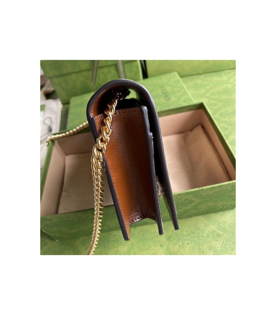 Gucci Valentine’s Day Chain Card Case Wallet view 4