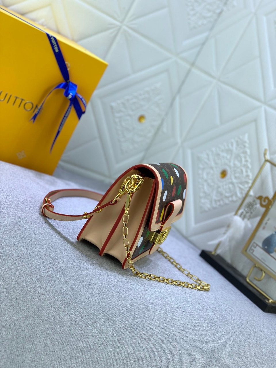 Louis Vuitton X Yk Dauphine Mm Multicolor 20Cm M46432 view 7