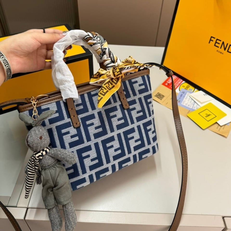 Fendi Mini Roll Ff Jacquard Mini Bag Midnight Blue 18Cm view 3