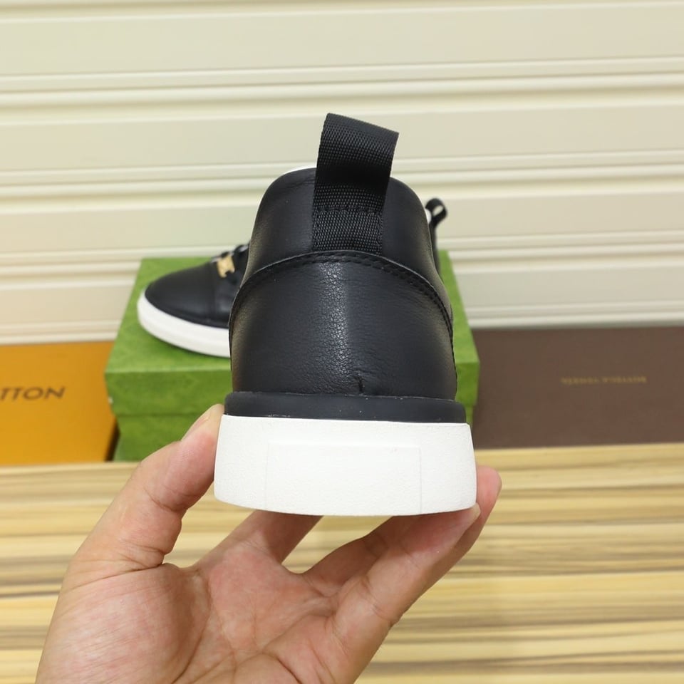 Gucci Men?S Platform Sneakers Leather Black And Black Edge view 9