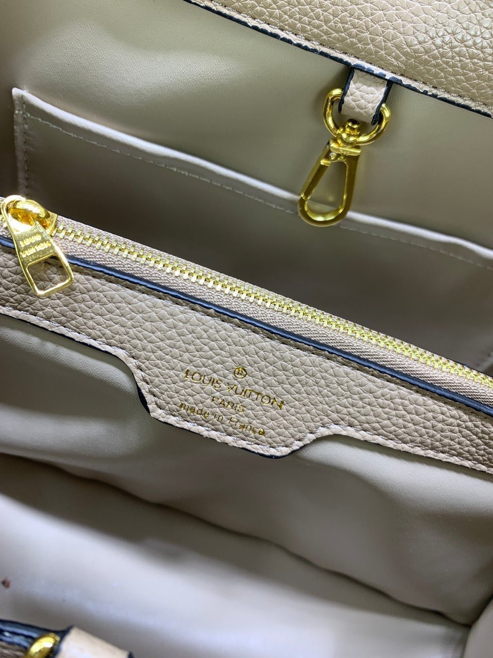Louis Vuitton Capucines Mm Grey view 8