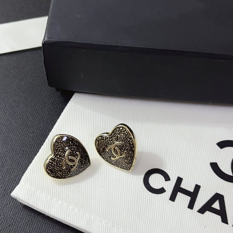 Chanel Stud Earrings Gold And Black view 2
