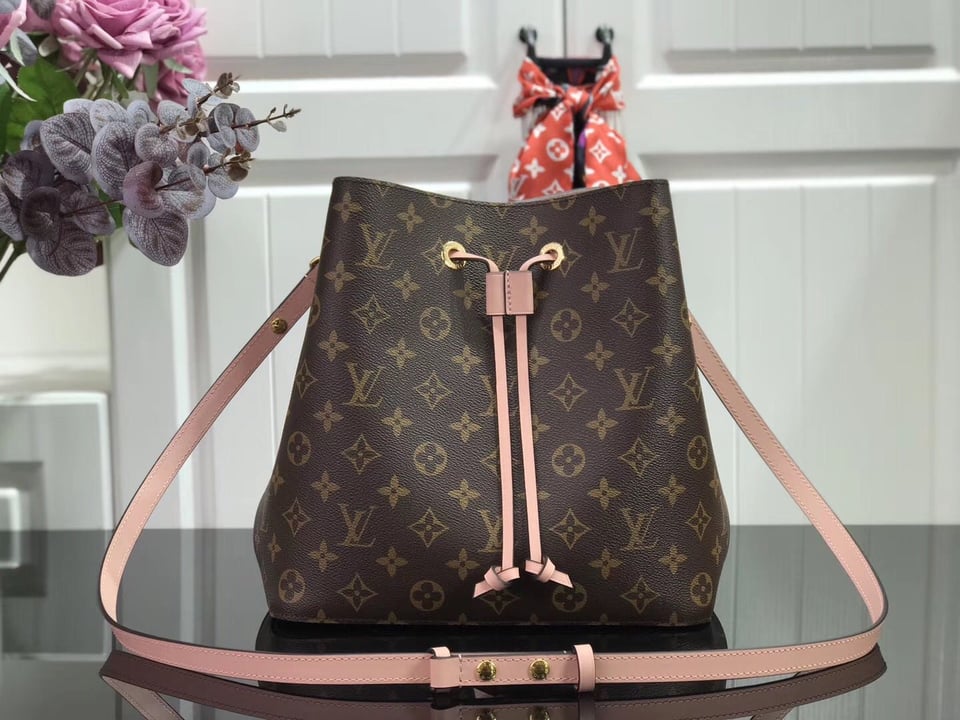 Louis Vuitton N Ono Rose Poudre Pink 26Cm view 3