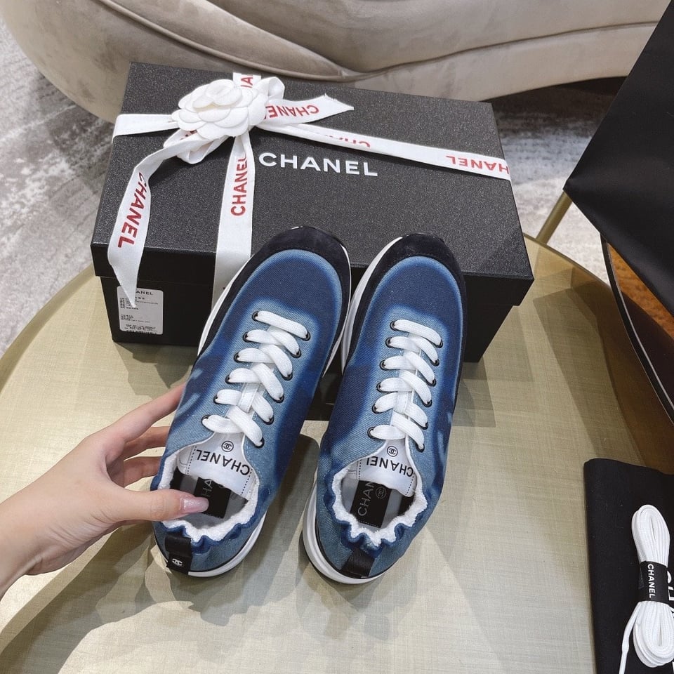 Chanel Neon Denim Lace Up Low Top Trainer Sneaker Blue G37494 Y55237 K2847 view 3