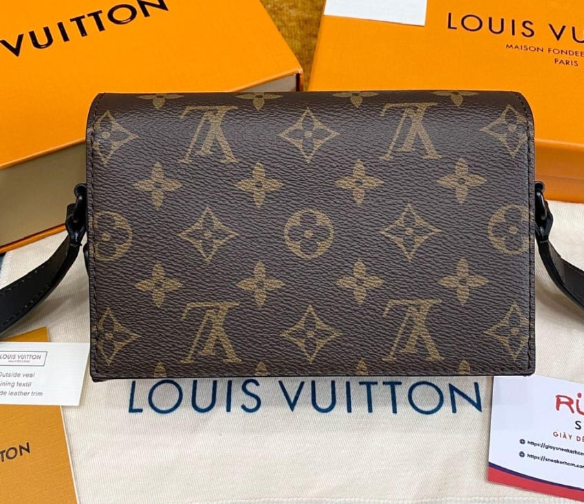 Louis Vuitton Lv Steamer Wearable M82534 Monogram Macassar 18cm/ 7.1in view 8
