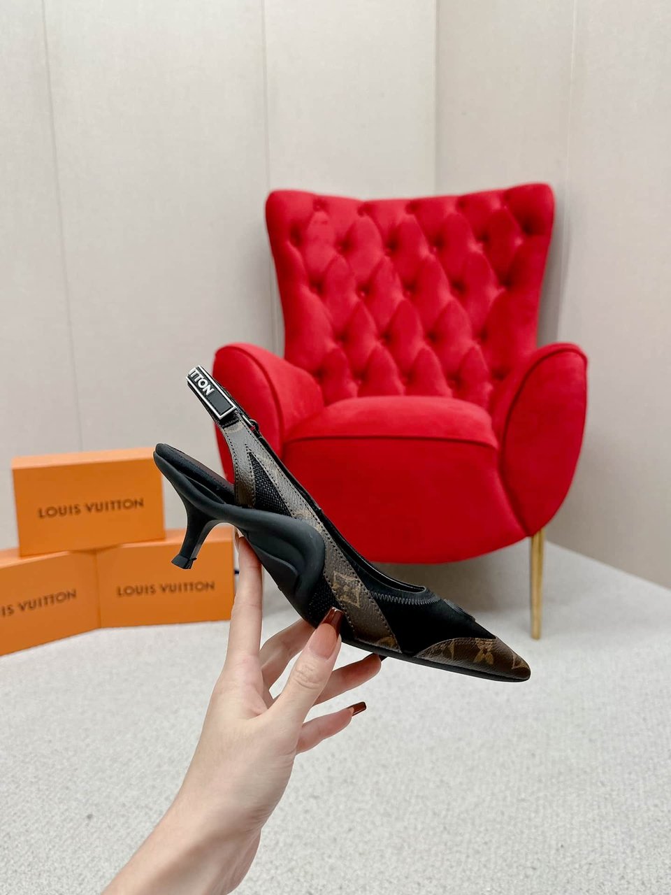 Louis Vuitton Archlight Slingback Pump Black And Brown 1Aadgj view 8