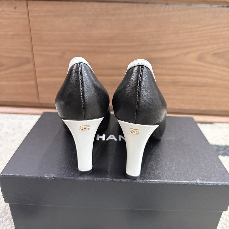 Chanel Siyah Beyaz Deri Kadın Babet Black view 9