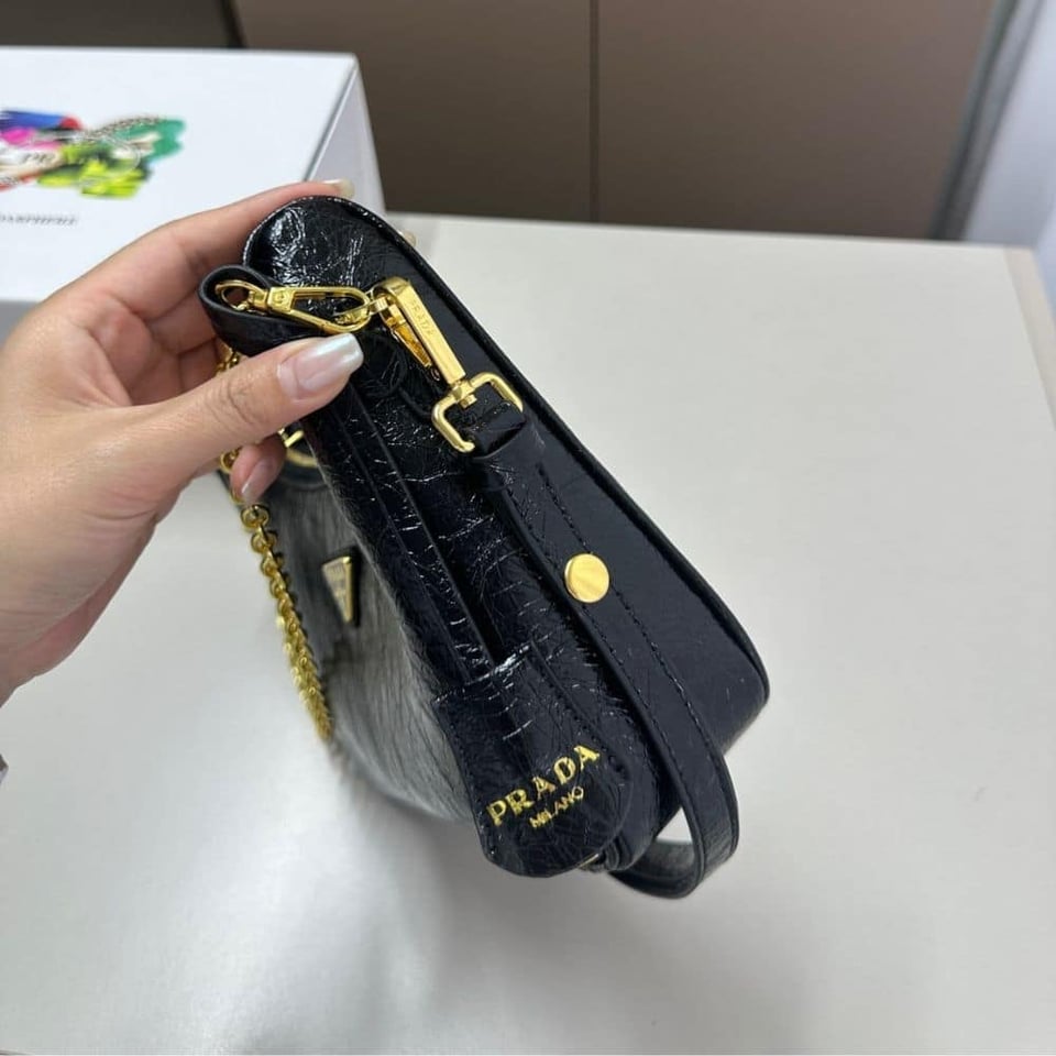 Prada Re Edition Mini Bag In Naplak Patent Leather Black 28Cm view 7