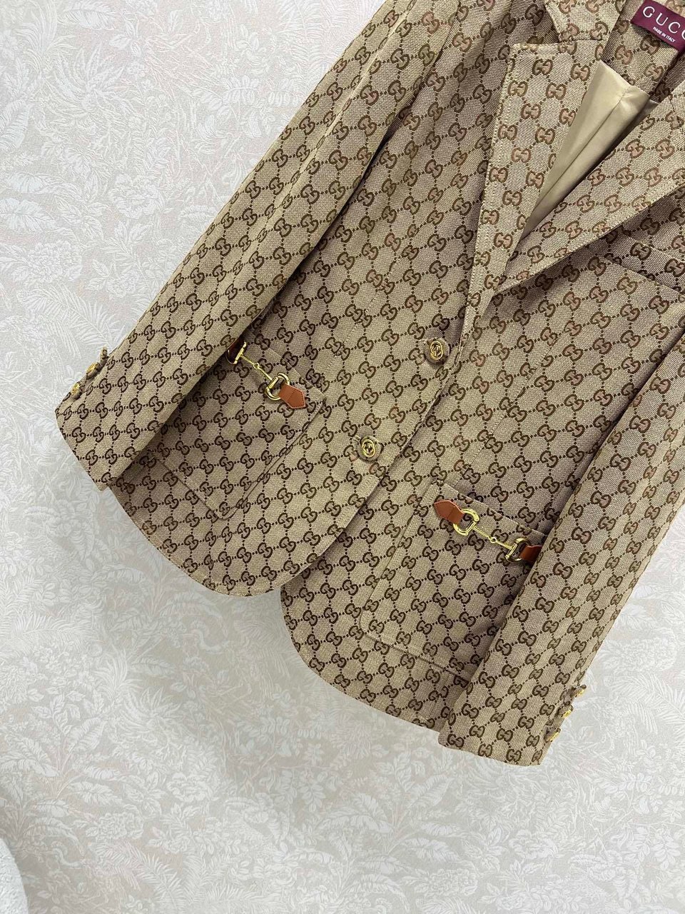 Gucci Blazer – 32 waiste – 49 bust view 7