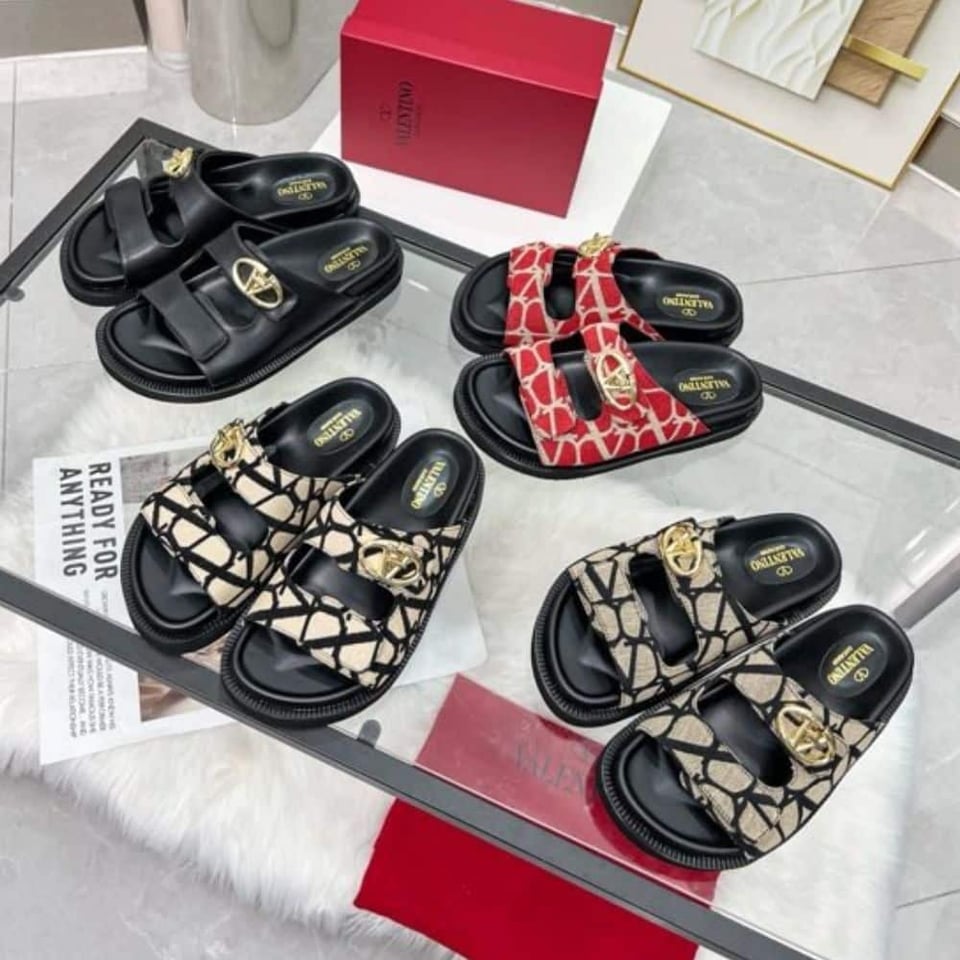 Valentino Garavani Vlogo Toile Iconographe Sandal Brown view 4