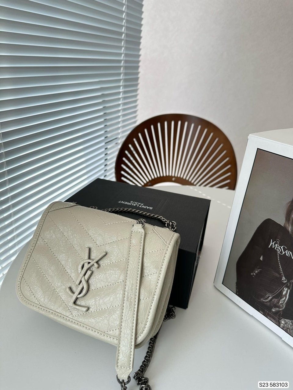 Saint Laurent Niki Vintage Leather Chain Wallet Cream 19Cm view 3