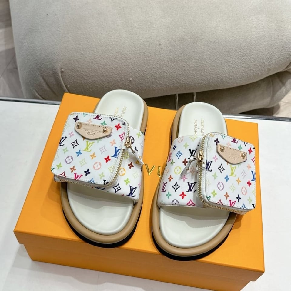 Louis Vuitton X Takashi Murakami Pool Pillow Flat Comfort Mule Blanc 1Agvqw view 3