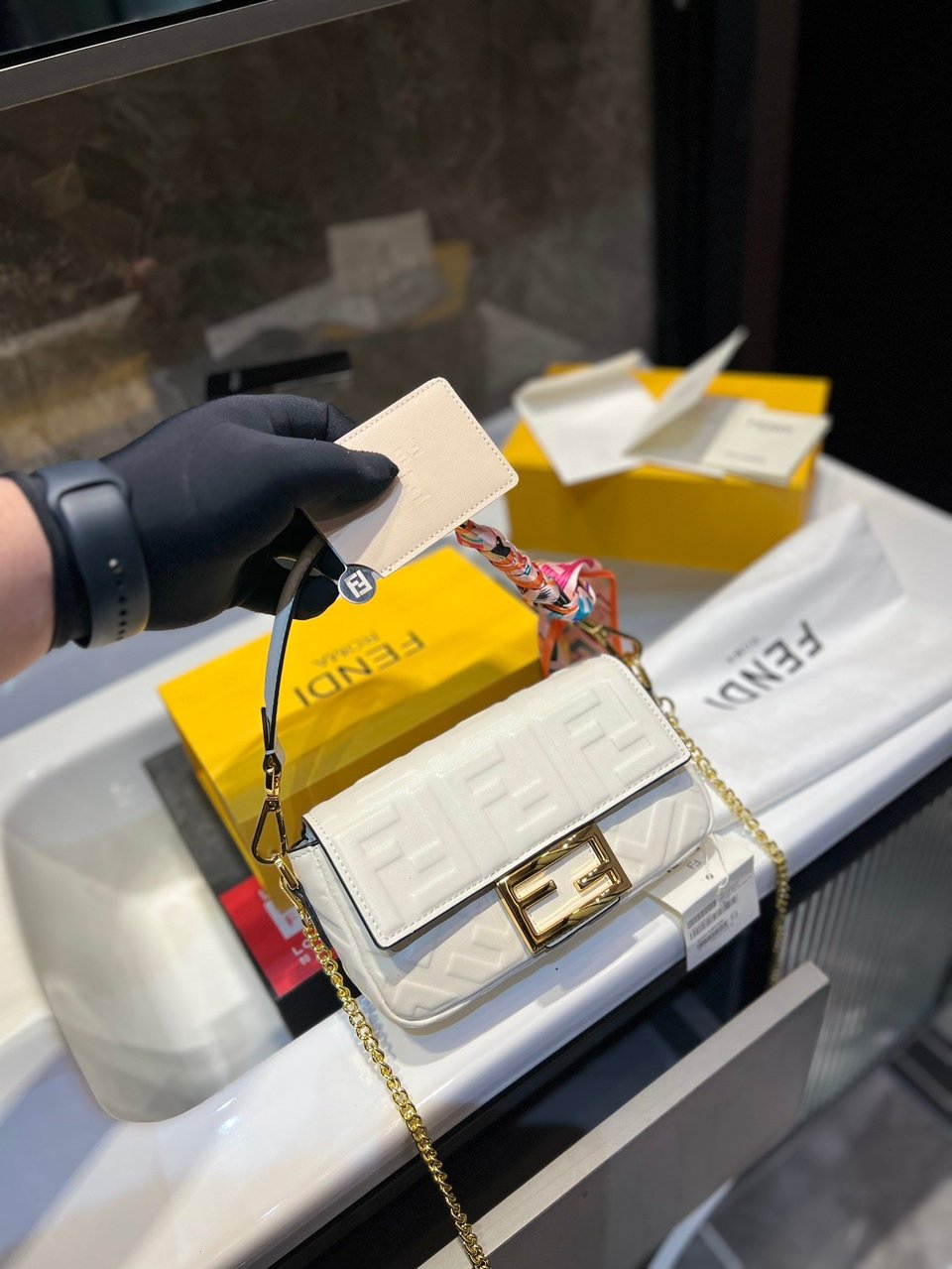 Fendi Baguette Mini White 20Cm 8Bs017A72Vf15Ao view 3
