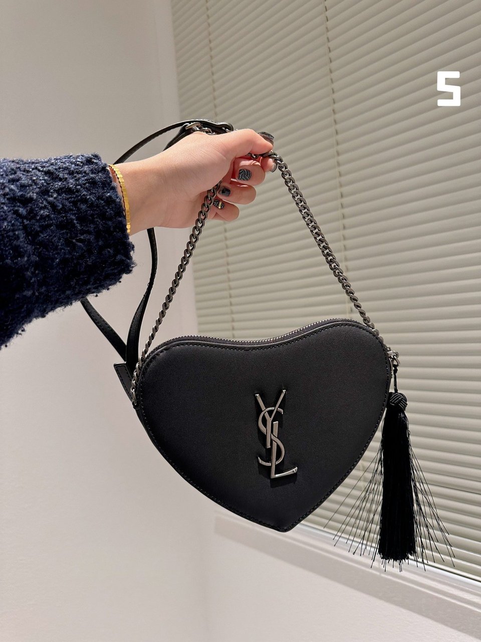 Saint Laurent Heart Bag In Smooth Leather Black view 9