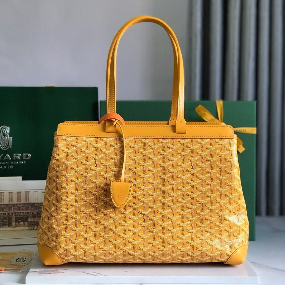 Goyard Bellechasse Biaude Pm Bag 36cm Yellow Goyardine Canvas And Calfskin Trim view 11