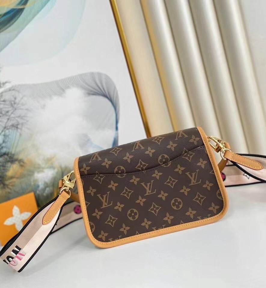 Louis Vuitton Diane Monogram – Women – Handbags Black M45985 24cm/ 9.4in view 7