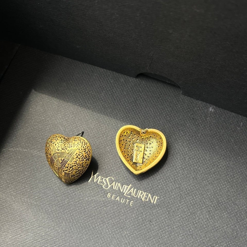 Saint Laurent Ysl Heart Earrings Gold view 6
