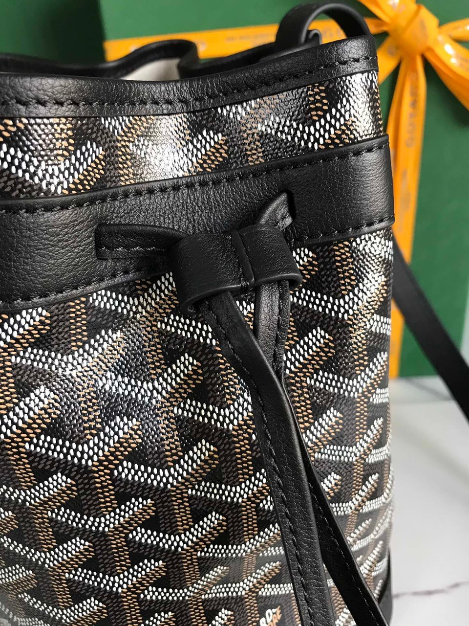 Goyard Petit Flot Bucket Bag 22 Cm Black Goyardine Canvas And Lambskin Trim view 7
