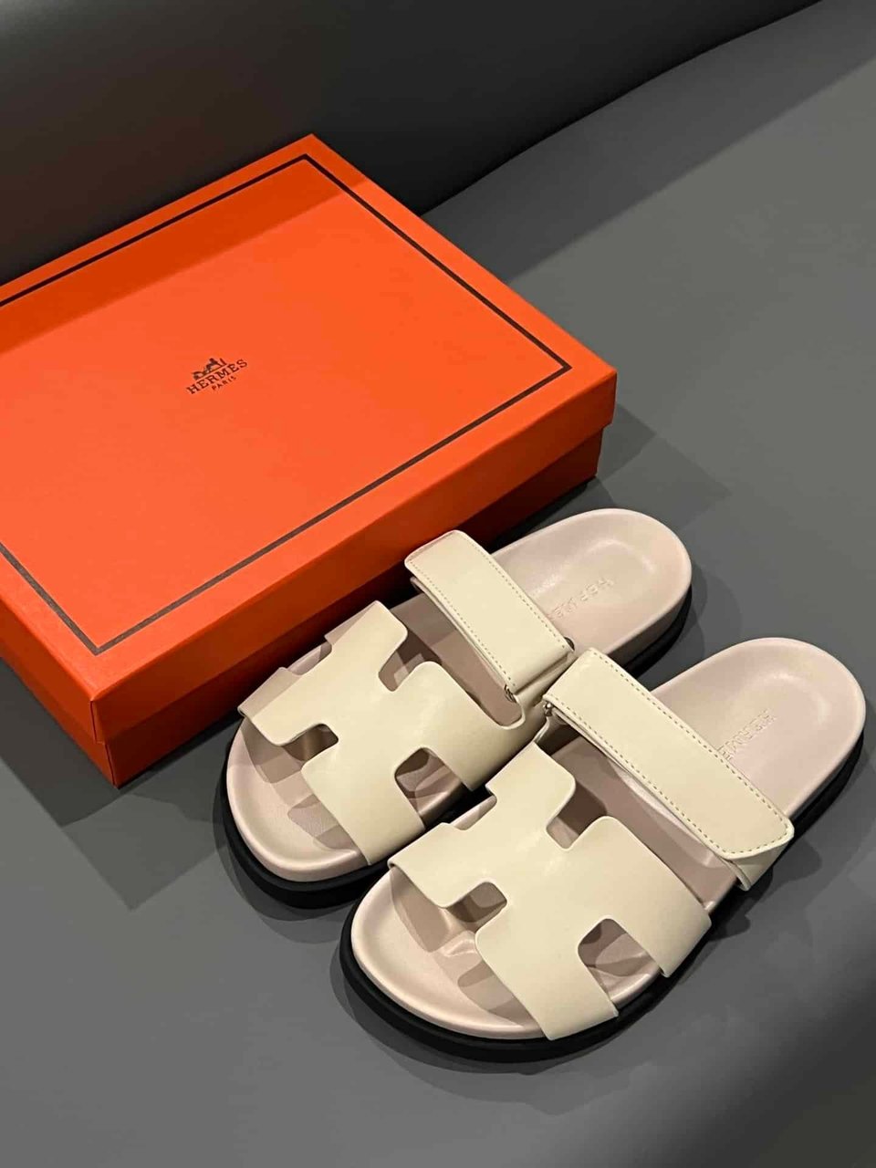 Hermes Chypre Sandal Calfskin Beige view 8